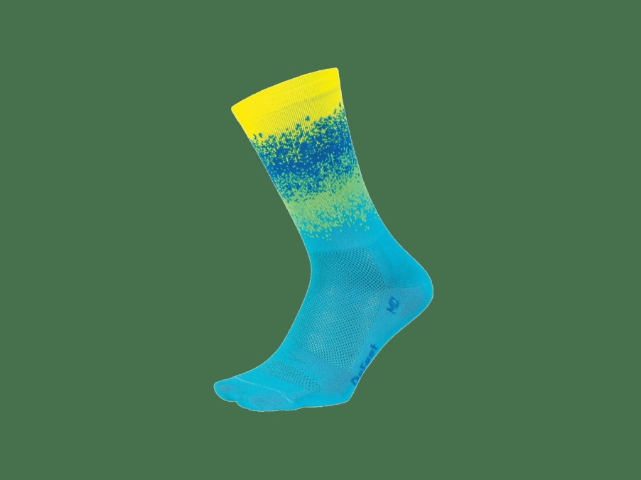 Apparel Trek Socks | Defeet Aireator 6" Ombre Socks