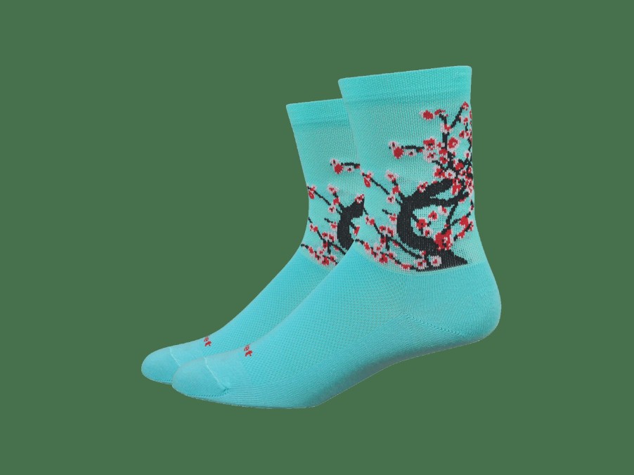 Apparel Trek Socks | Defeet Aireator 4'' Women'S Blossom Socks Light Blue