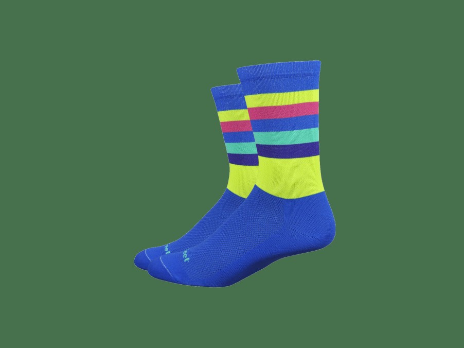 Apparel Trek Socks | Defeet Aireator 6" Maverick Socks